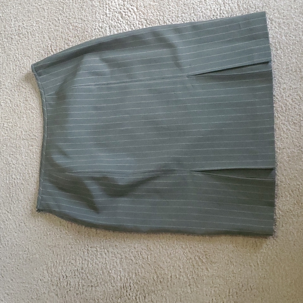 Pin Striped double pleated skirt